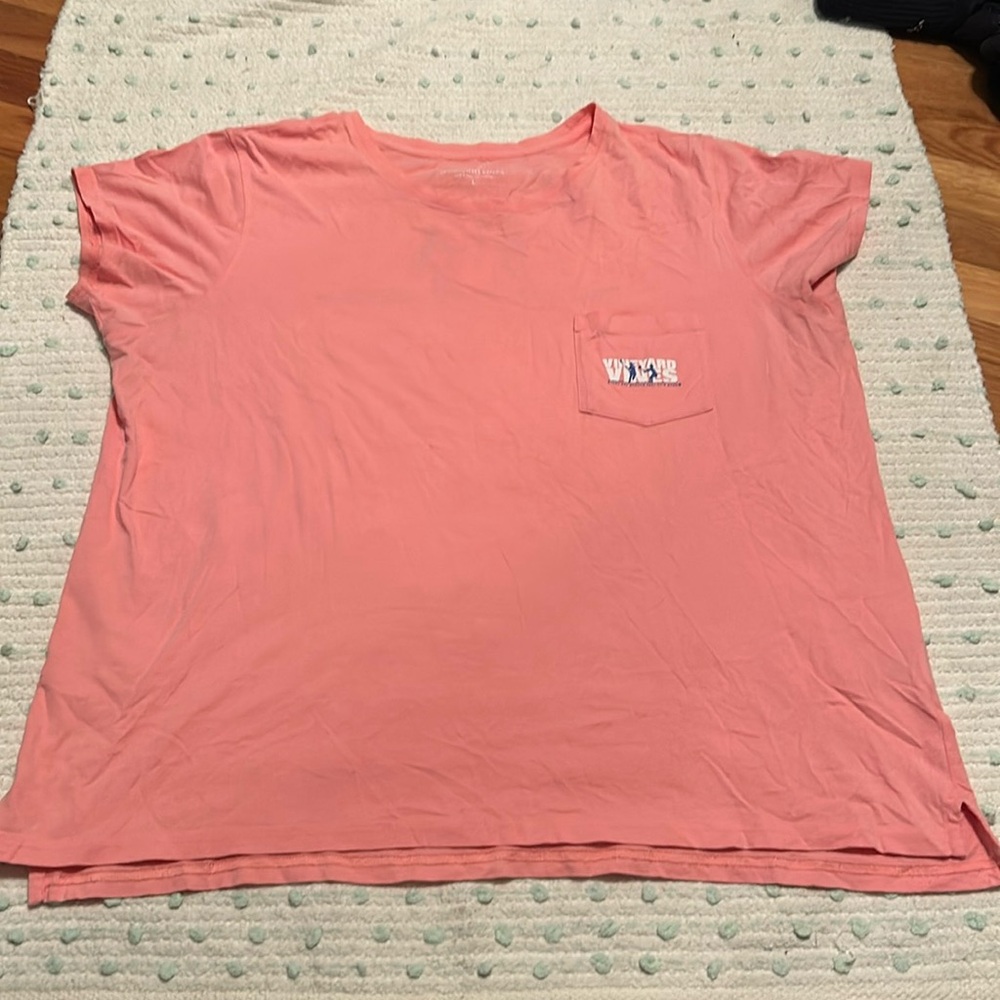 Women’s gently worn Vineyard Vines Large tee     Lacrosse design